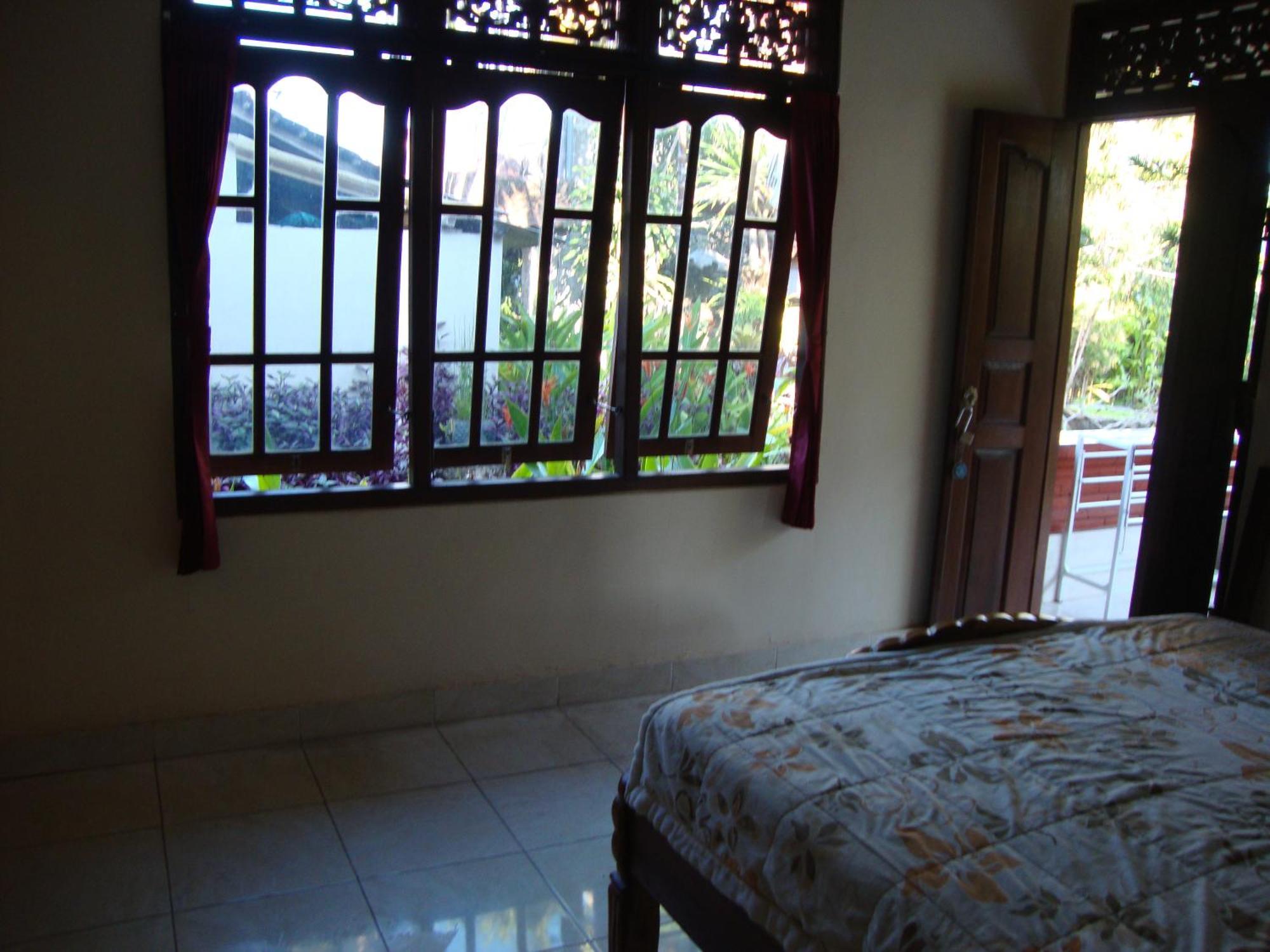 Gusti Home Stay Ubud Oda fotoğraf