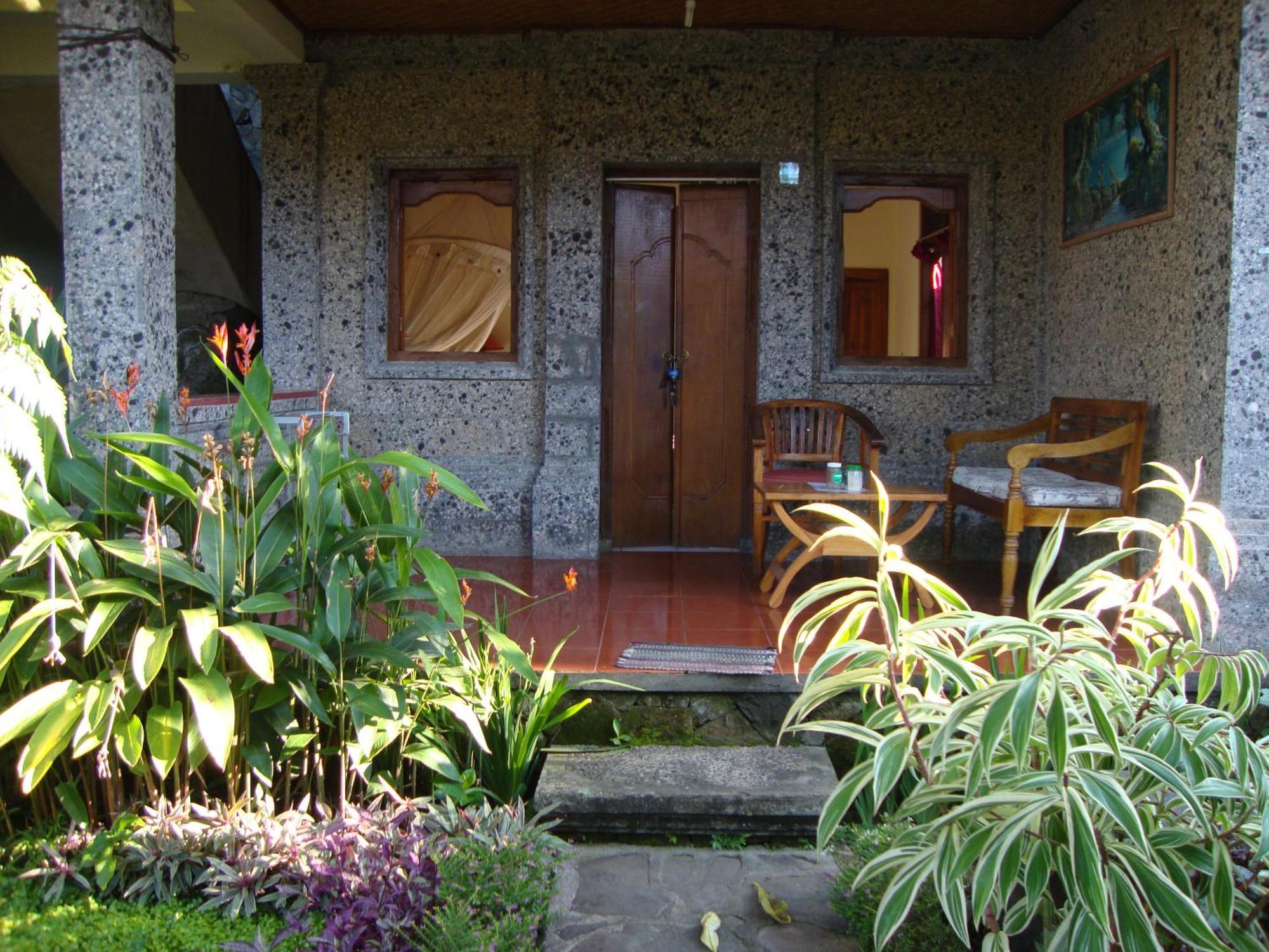 Gusti Home Stay Ubud Oda fotoğraf