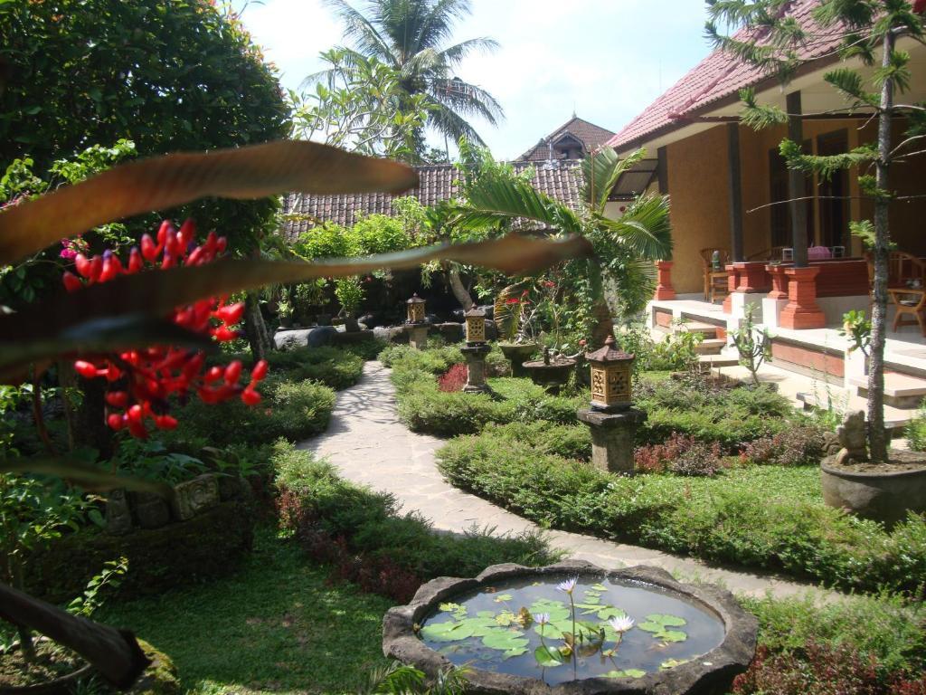 Gusti Home Stay Ubud Oda fotoğraf